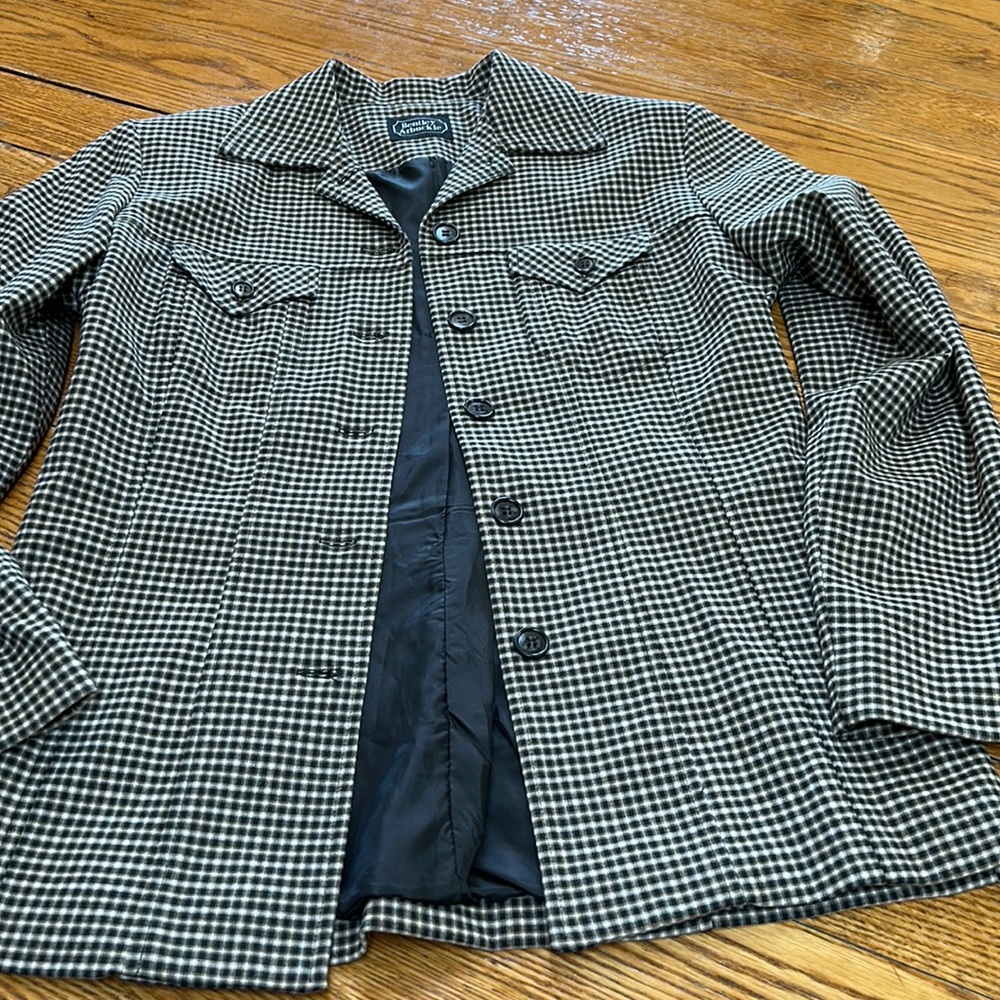 Bentley Arbuckle Vintage check jacket.  Lined, brown/cream/black. Size 12.
